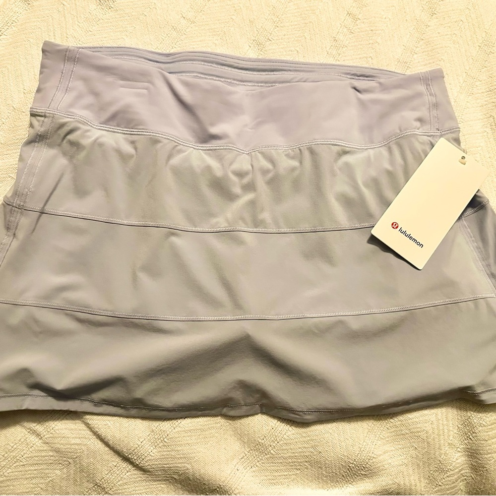 NWT Lululemon Pace Rival MR Skirt, beautiful light blue, size 12